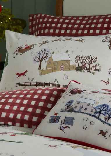 Furn Cotswolds Christmas Printed Reversible Cream Duvet Set