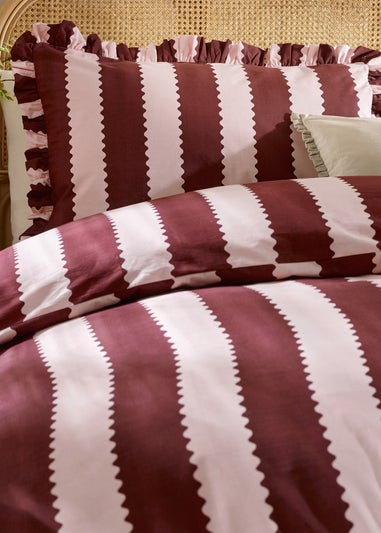 Wylder Nature Birdie Stripe Ruffle Burgundy/Blossom Duvet Set