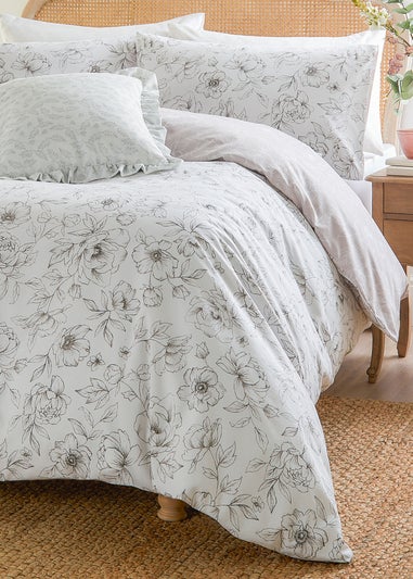 Wylder Nature Bella Reversible Floral Natural Duvet Set