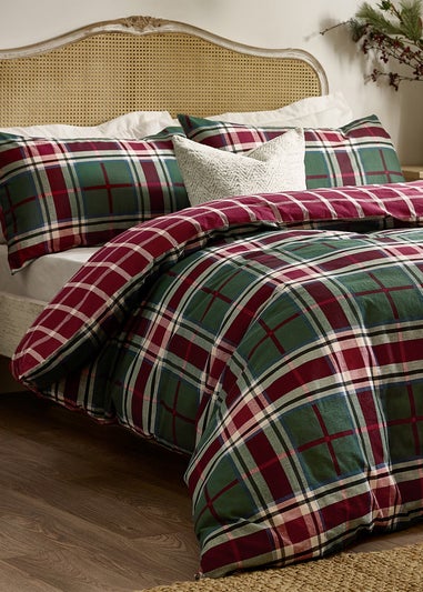 Wylder Nature Braemar Check Soft Brushed Cotton Berry/Pine Duvet Set