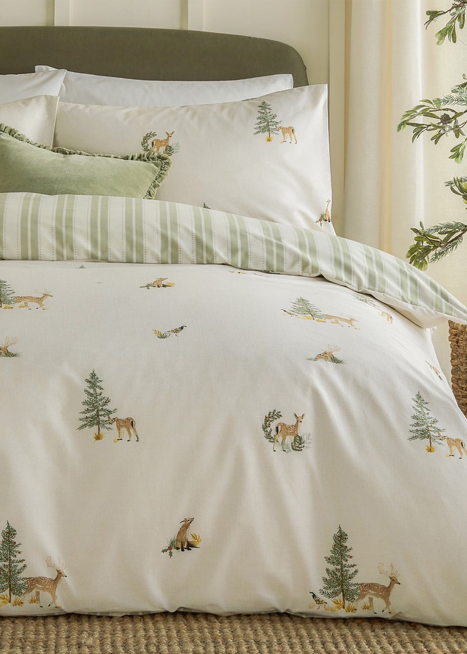 Wylder Nature Charlecote Printed 100% Cotton Green Duvet Set