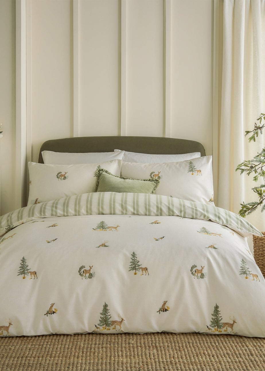 Wylder Nature Charlecote Printed 100% Cotton Green Duvet Set