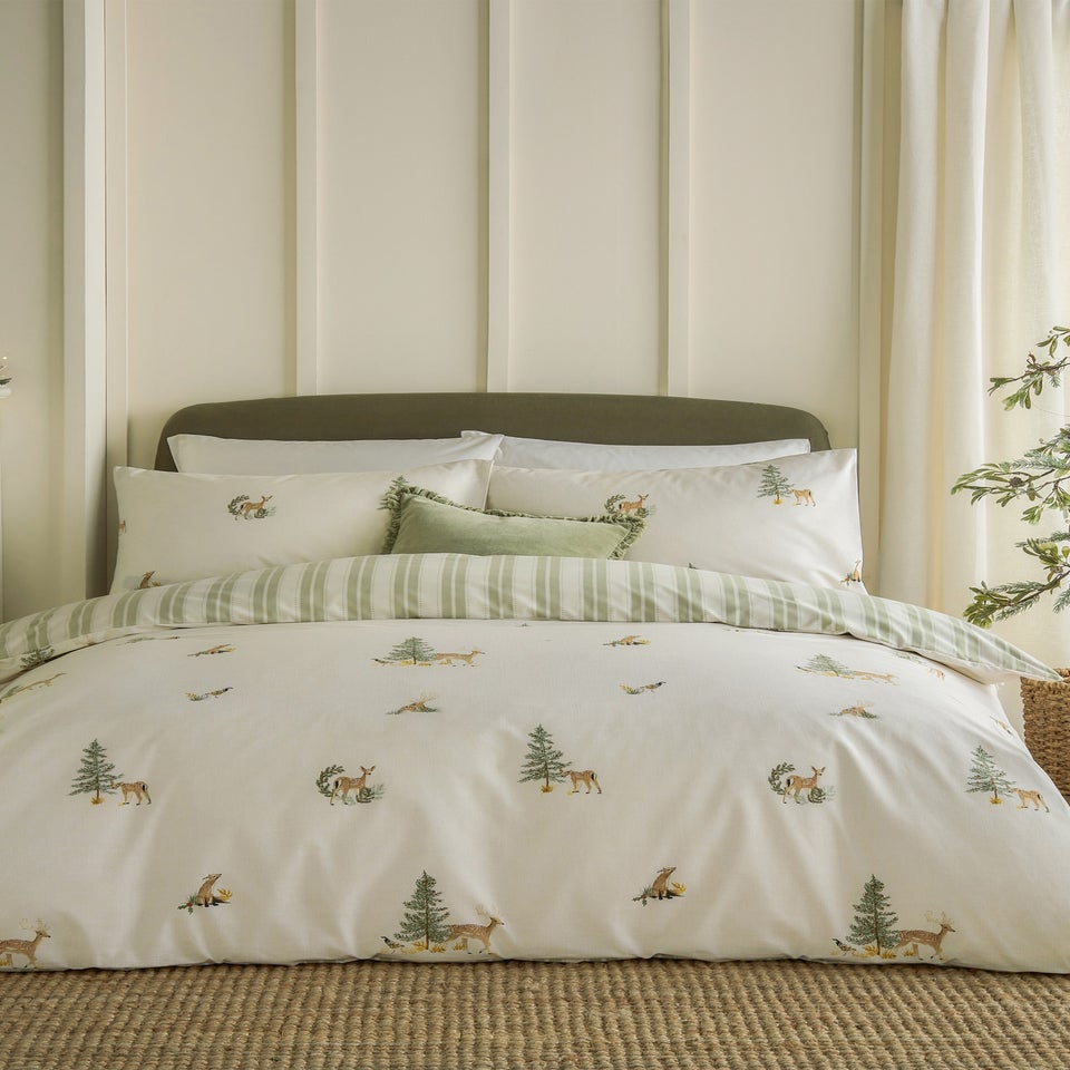 Wylder Nature Charlecote Printed 100% Cotton Green Duvet Set