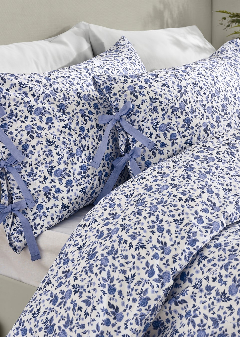 Wylder Nature Hannah Floral 100% Cotton Blue Duvet Set