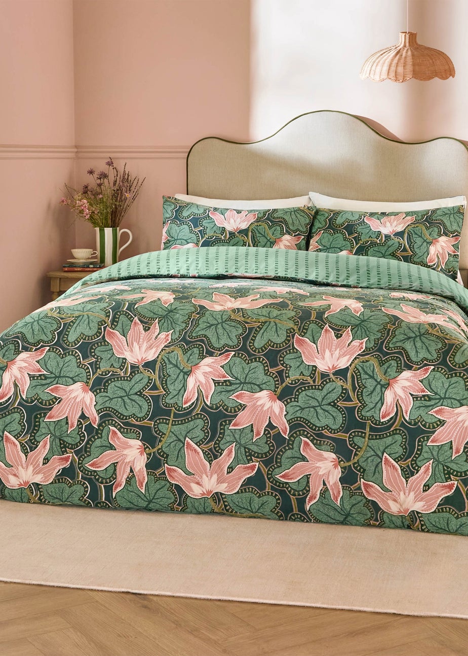 Wylder Luella Printed Reversible Juniper Green Duvet Set