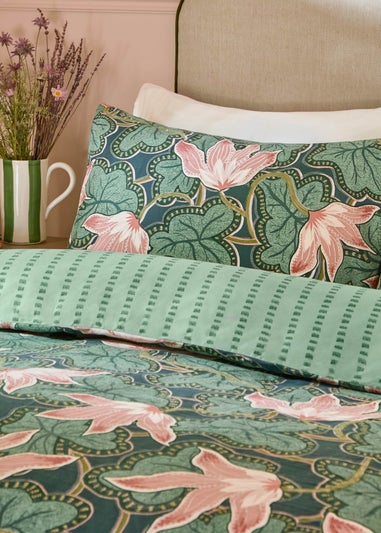 Wylder Luella Printed Reversible Juniper Green Duvet Set