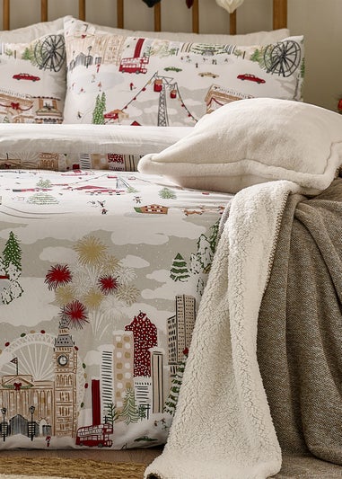 Furn Joy To All Printed White Duvet Set