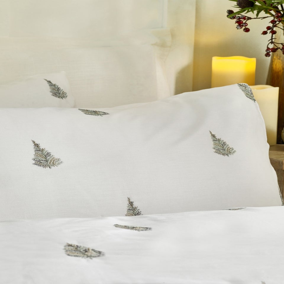 Wylder Winter Forest 100% Cotton Embroidered White Duvet Set