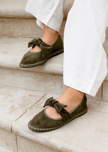 Linzi Pout Khaki Faux Suede Mary Jane