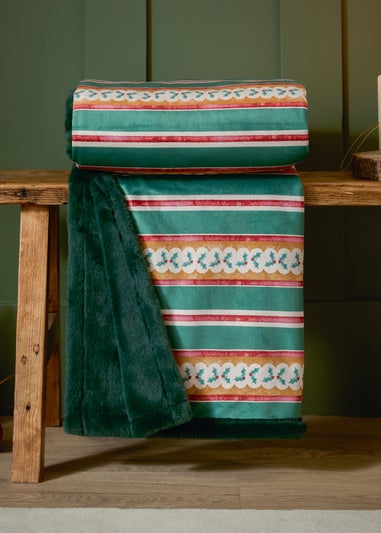 Furn All Wrapped Up Velvet Faux Fur Emerald/Red Throw