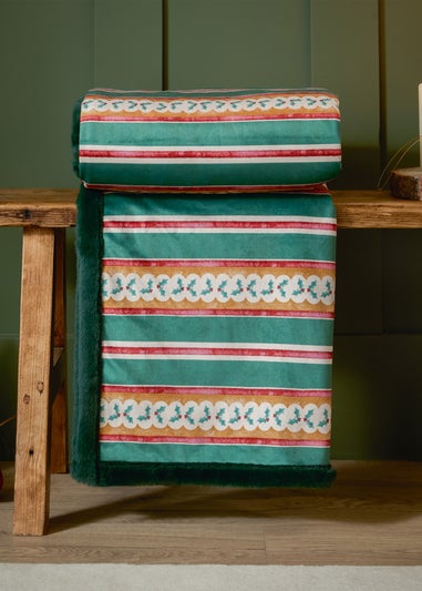 Furn All Wrapped Up Velvet Faux Fur Emerald/Red Throw