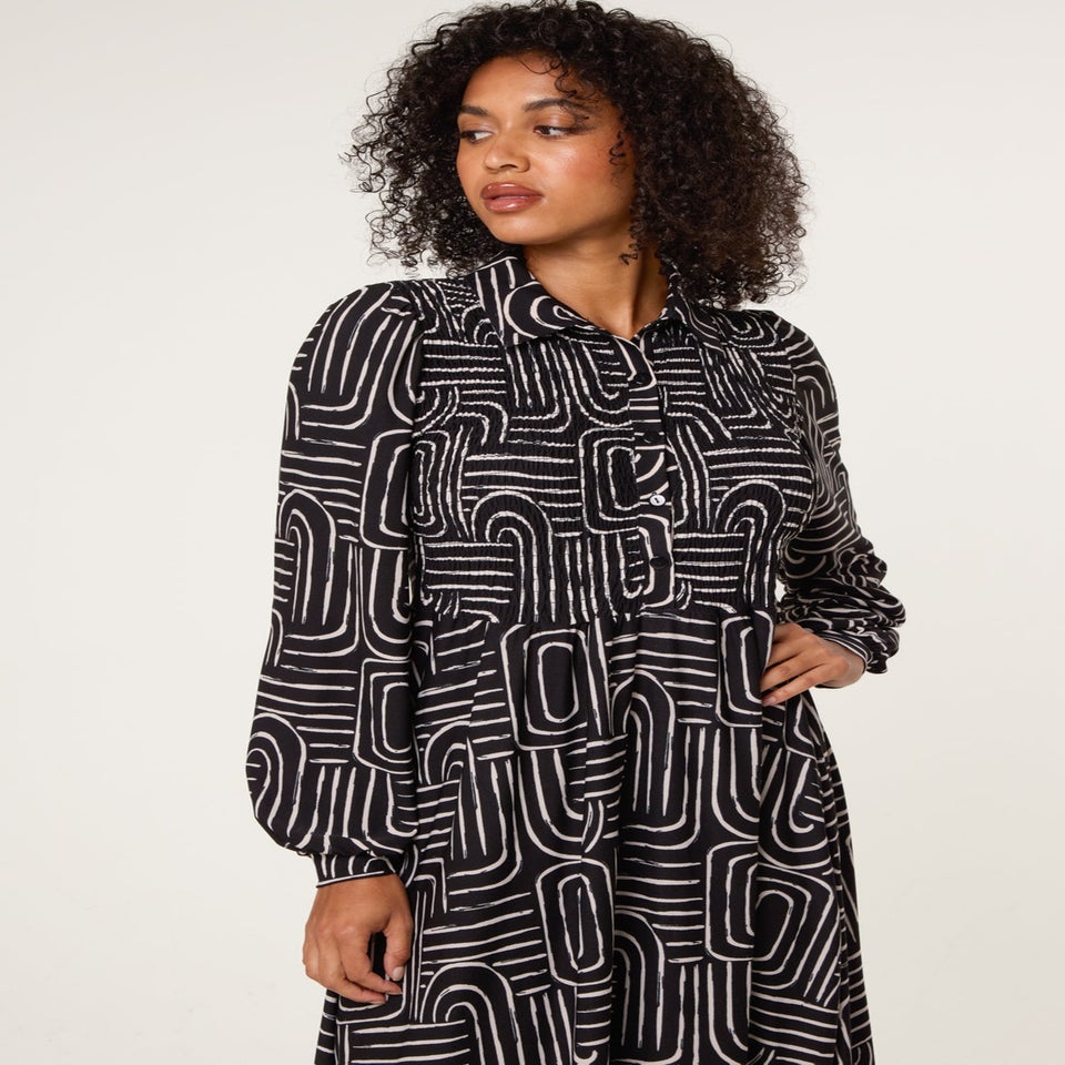 Blue Vanilla Black Shirred Bust Long Sleeve Midi Dress