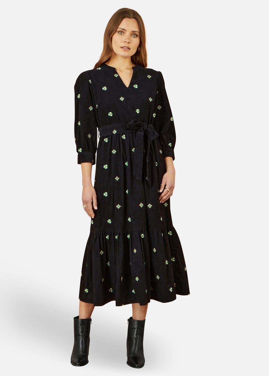 Yumi Flower Embroidery Midi Cord Dress In Black