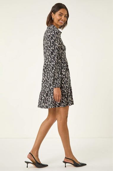 Roman Black Abstract Print Buttoned Stretch Dress