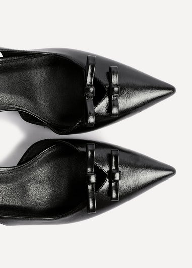 Linzi Aysha Black Faux Leather Court Heels