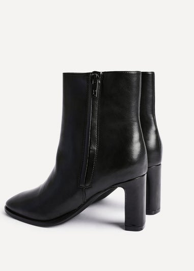 Linzi Jonas Black Faux Leather Block Heel Ankle Boot