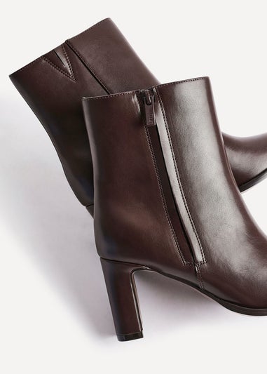 Linzi Jonas Brown Faux Leather Block Heel Ankle Boot