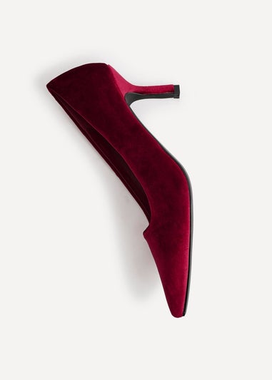 Linzi Kat Burgundy Velvet Classic Court Heels