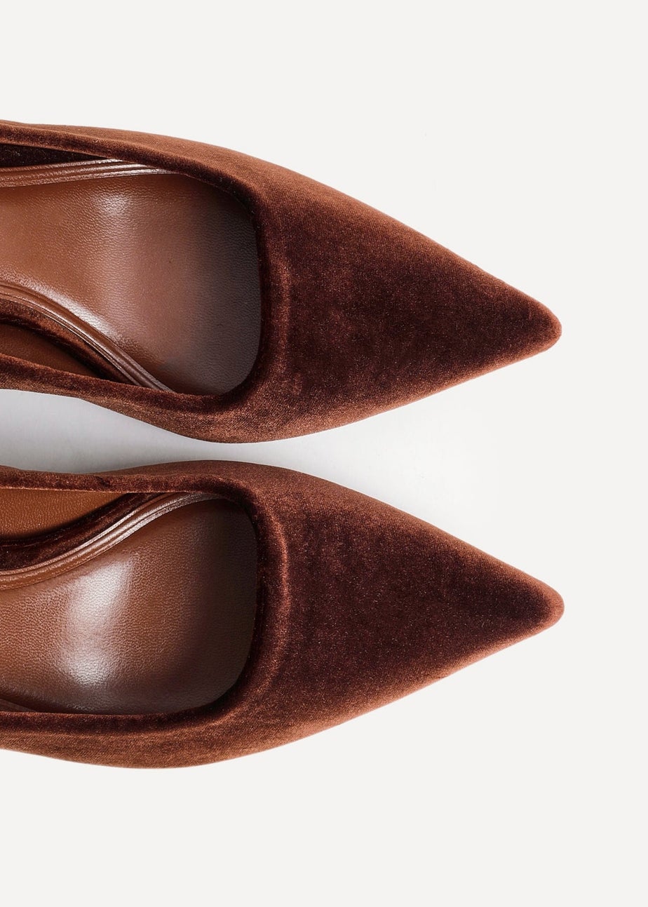 Linzi Kat Brown Velvet Classic Court Heels