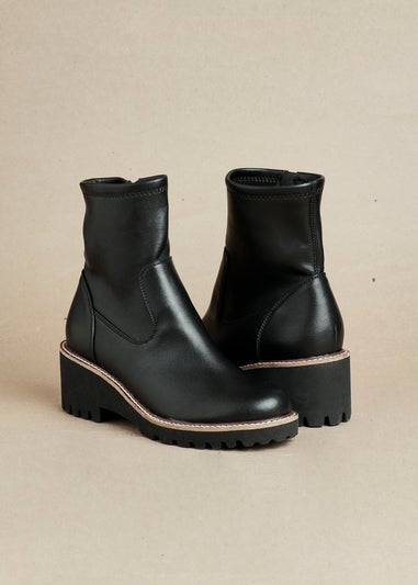 Linzi Trish Black Faux Leather Wedged Heel Ankle Boot