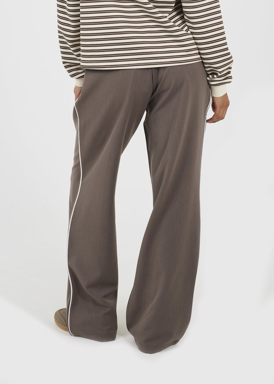 Brave Soul Chocolate Contrast Waistband Tailored Trousers