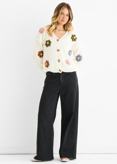 Gini London Cream 3D Contrast Flower Crochet Cardigan