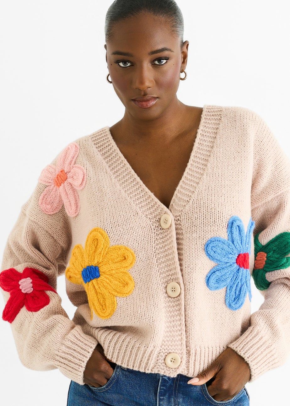 Gini London Camel Floral Knit Long Sleeves Cardigan