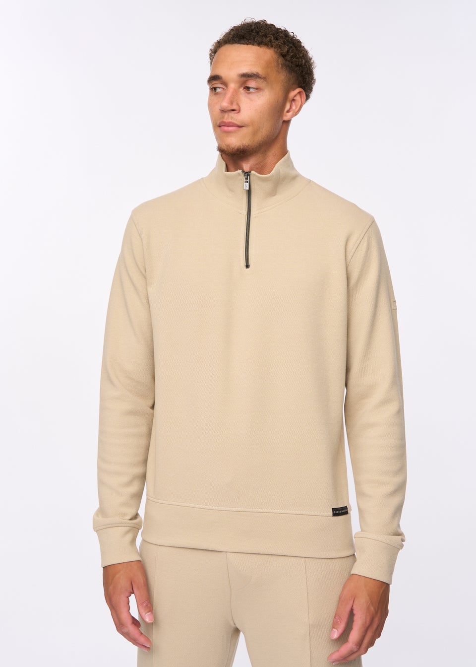 Duck & Cover Stone Slellmoore 1/4 Zip Sweat