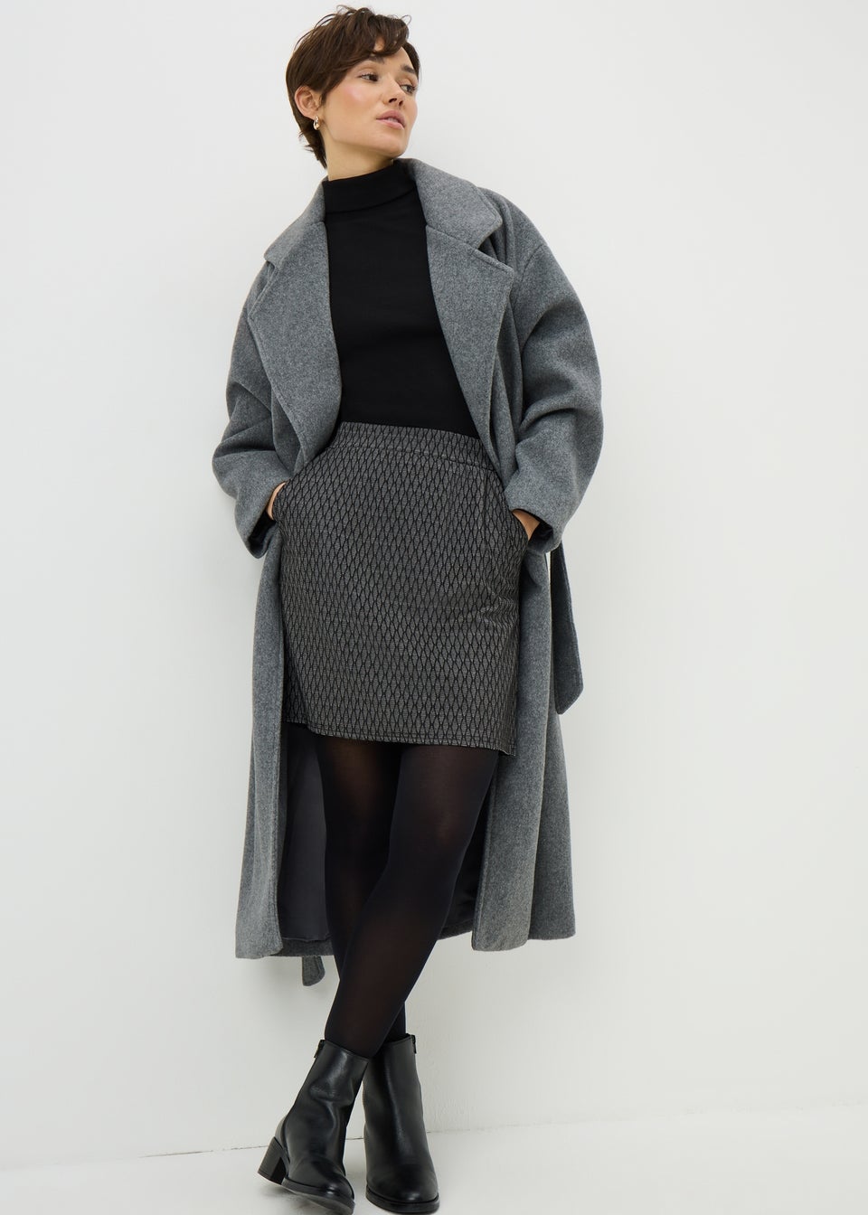 Black Geometric Mini Skirt