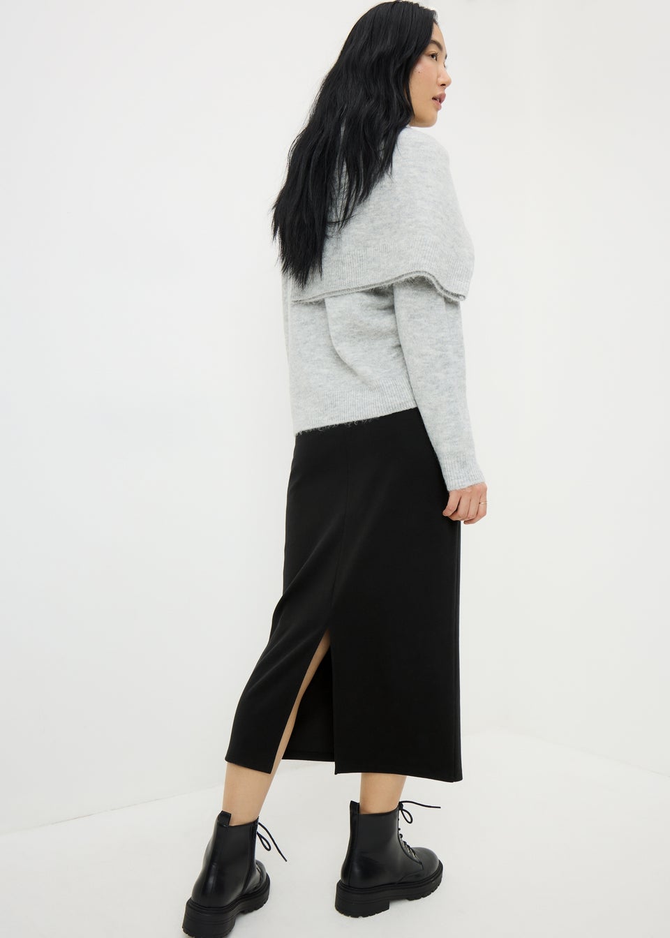 Black Cosy Midi Skirt