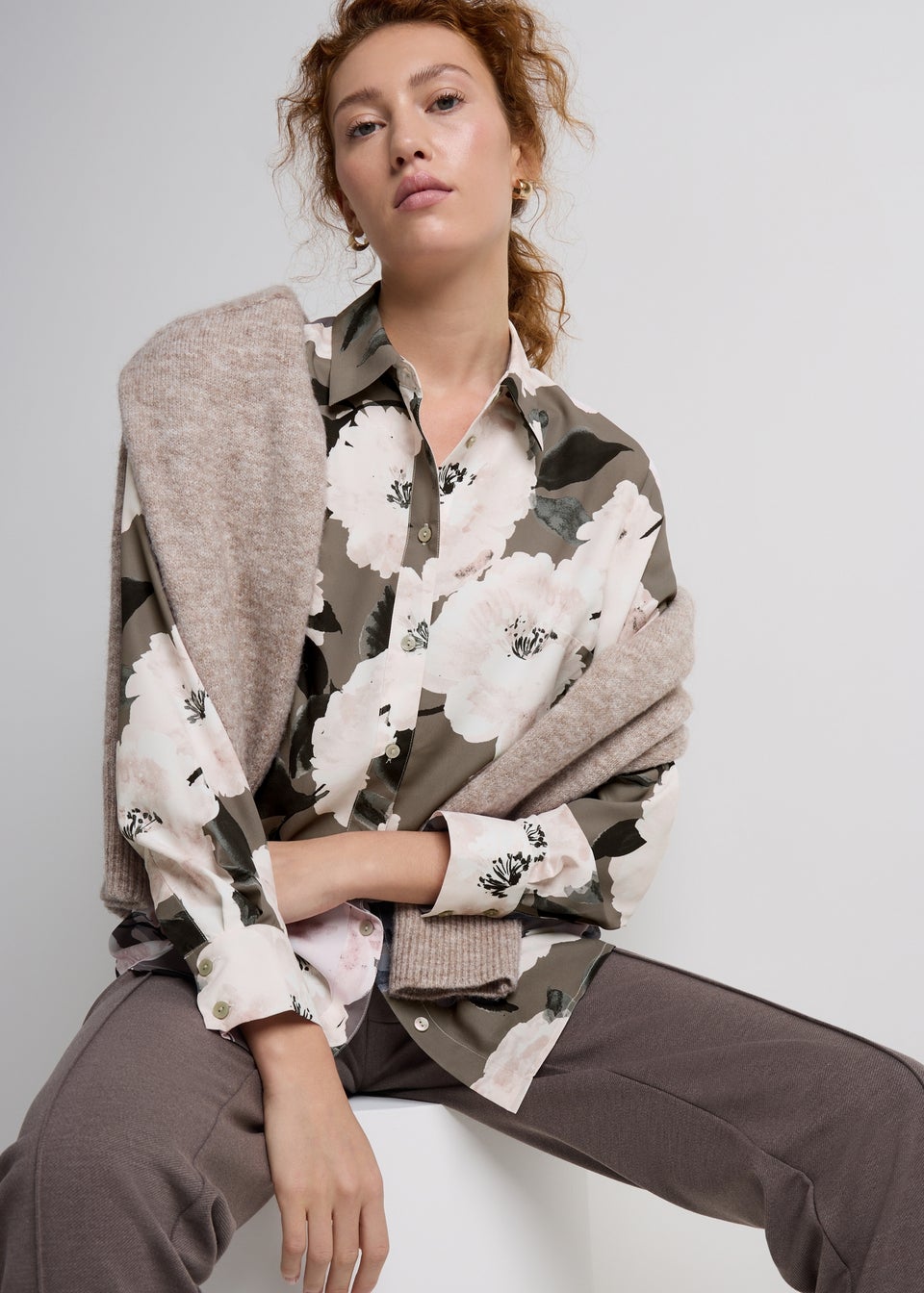 Et Vous Beige Longline Floral Blouse