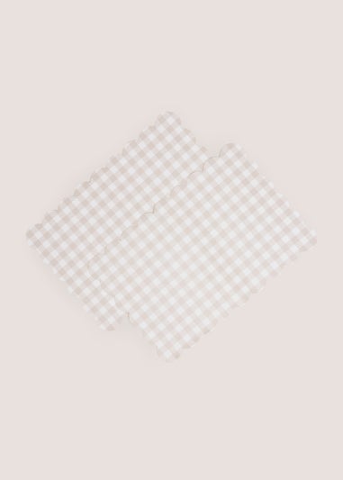 Scalloped Edge Placemat