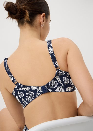 DD+ Navy Shell Print Twist Front Bikini Top