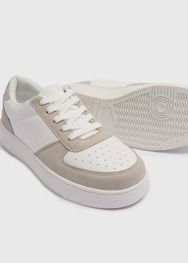 Nude Court Trainers