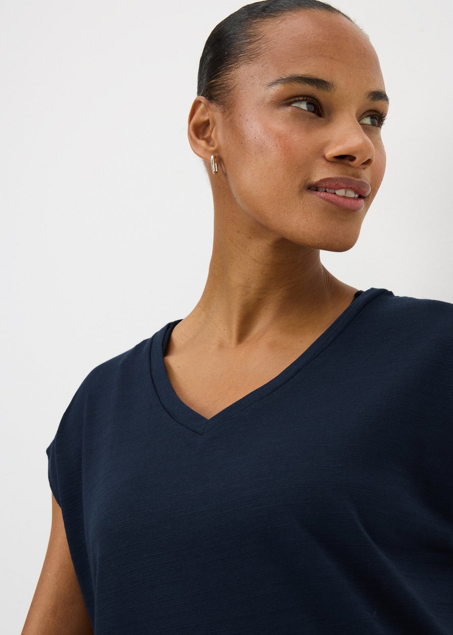 Souluxe Navy V-Neck T-Shirt