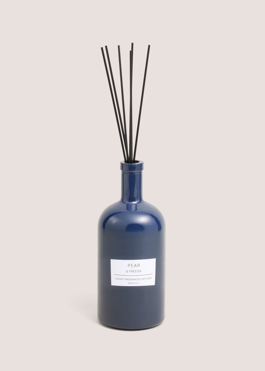 Navy Pear & Freesia Diffuser