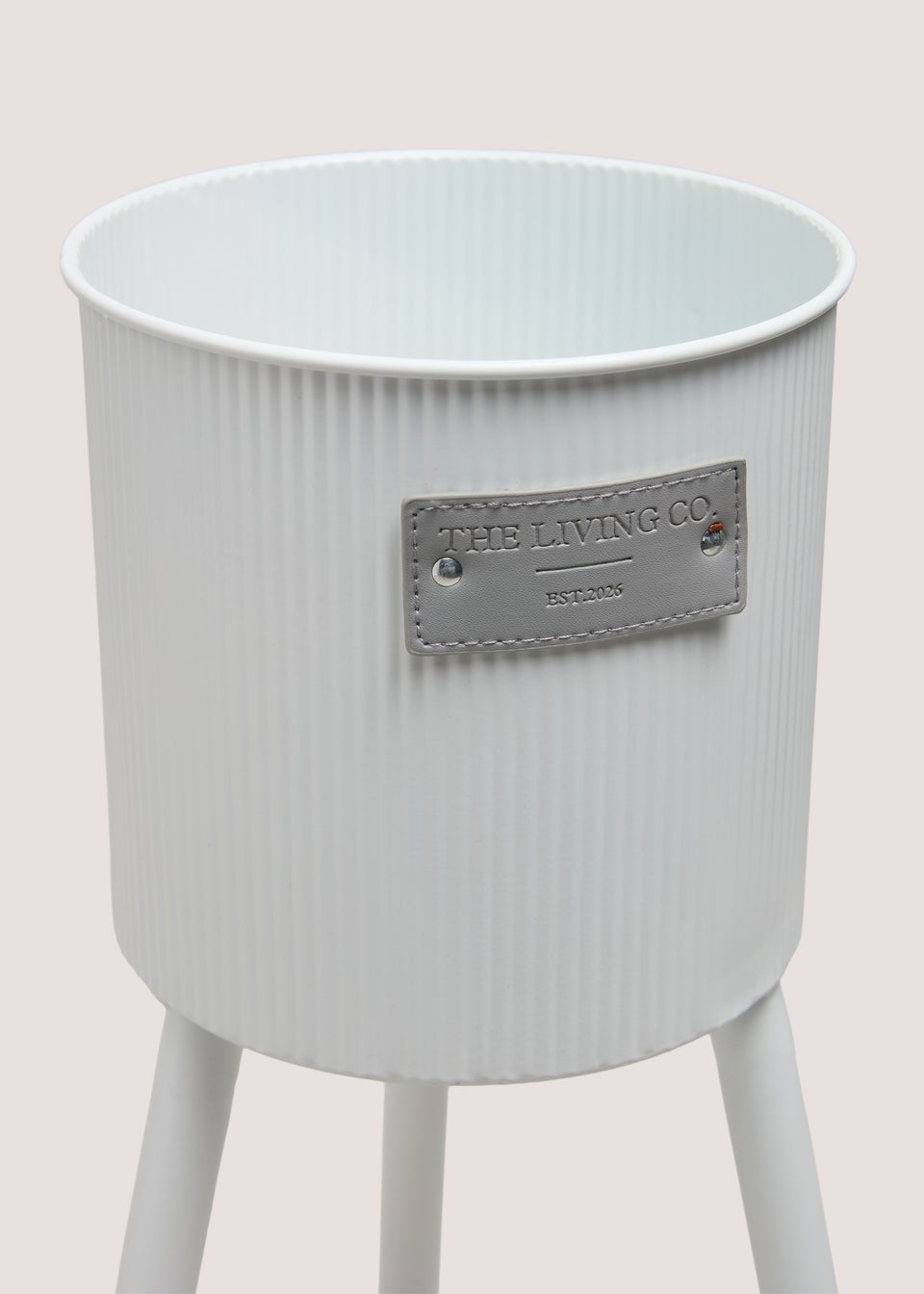 White Living Co Planter