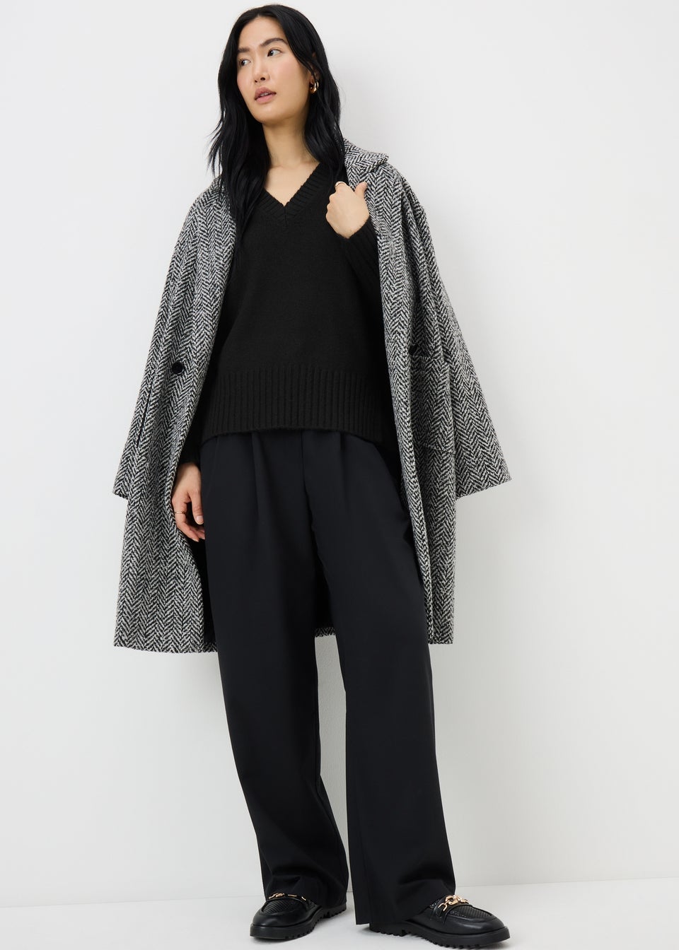 Papaya Petite Black V-Neck Jumper