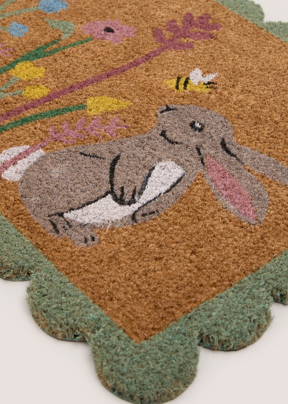 Rabbit Scalloped Edge Door Mat
