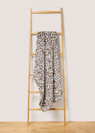 Leopard Throw