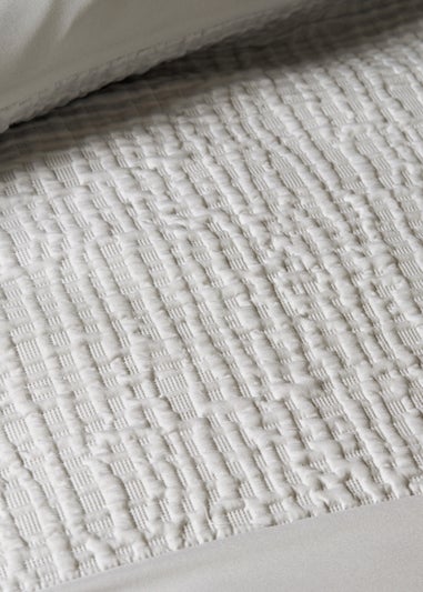 Grey Grid Pinsonic Duvet Set