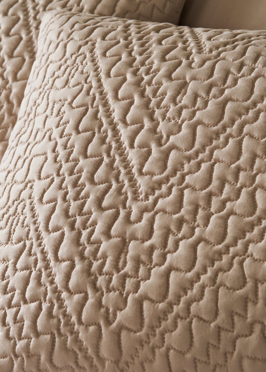 Natural Zigzag Quilted Duvet Set
