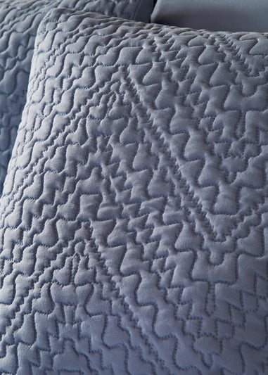 Blue Zigzag Quilted Duvet Set