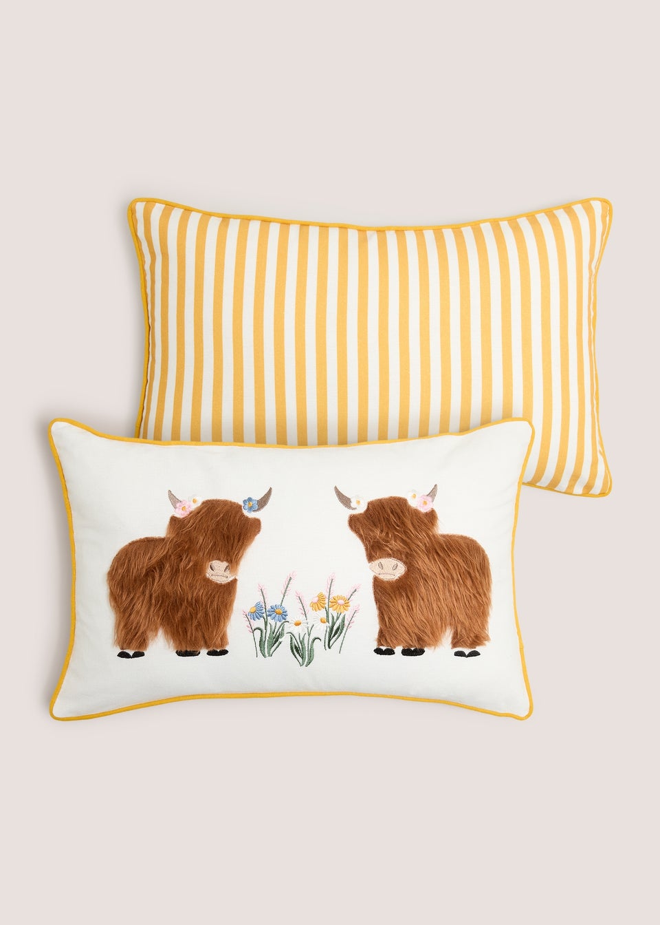 Highland Cow Tufted Cushion