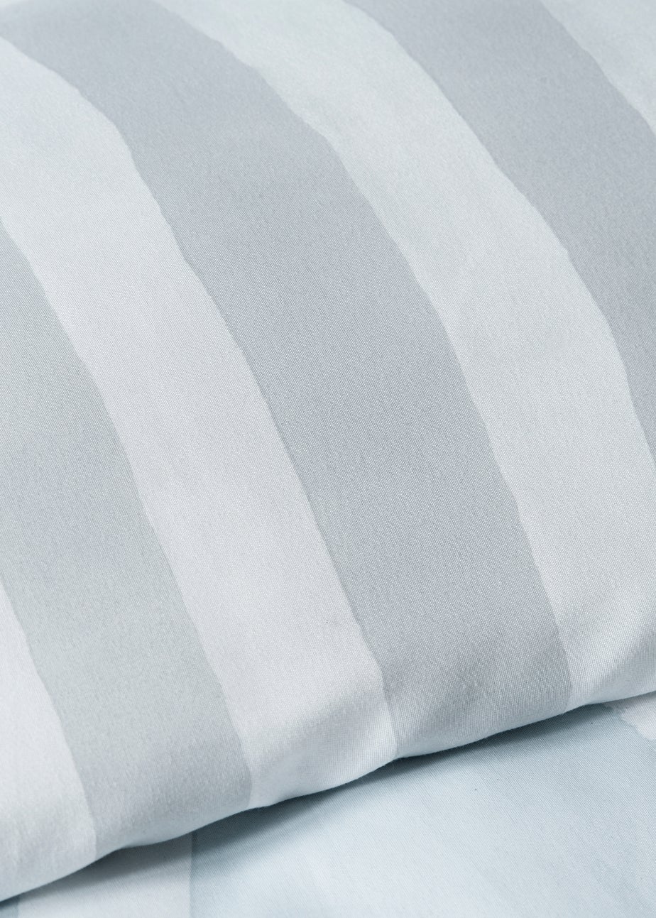 Blue Wavy Striped Duvet Set