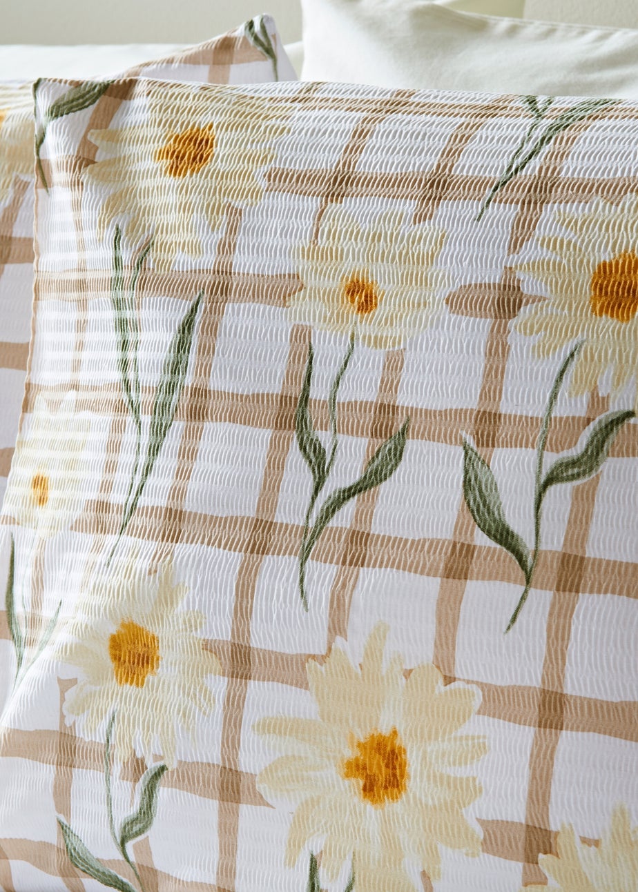 Natural Daisy Seersucker Duvet Set