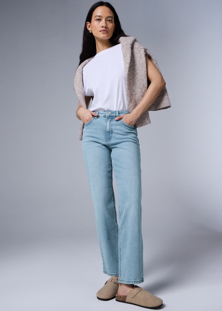 Light Wash Straight Leg Jeans