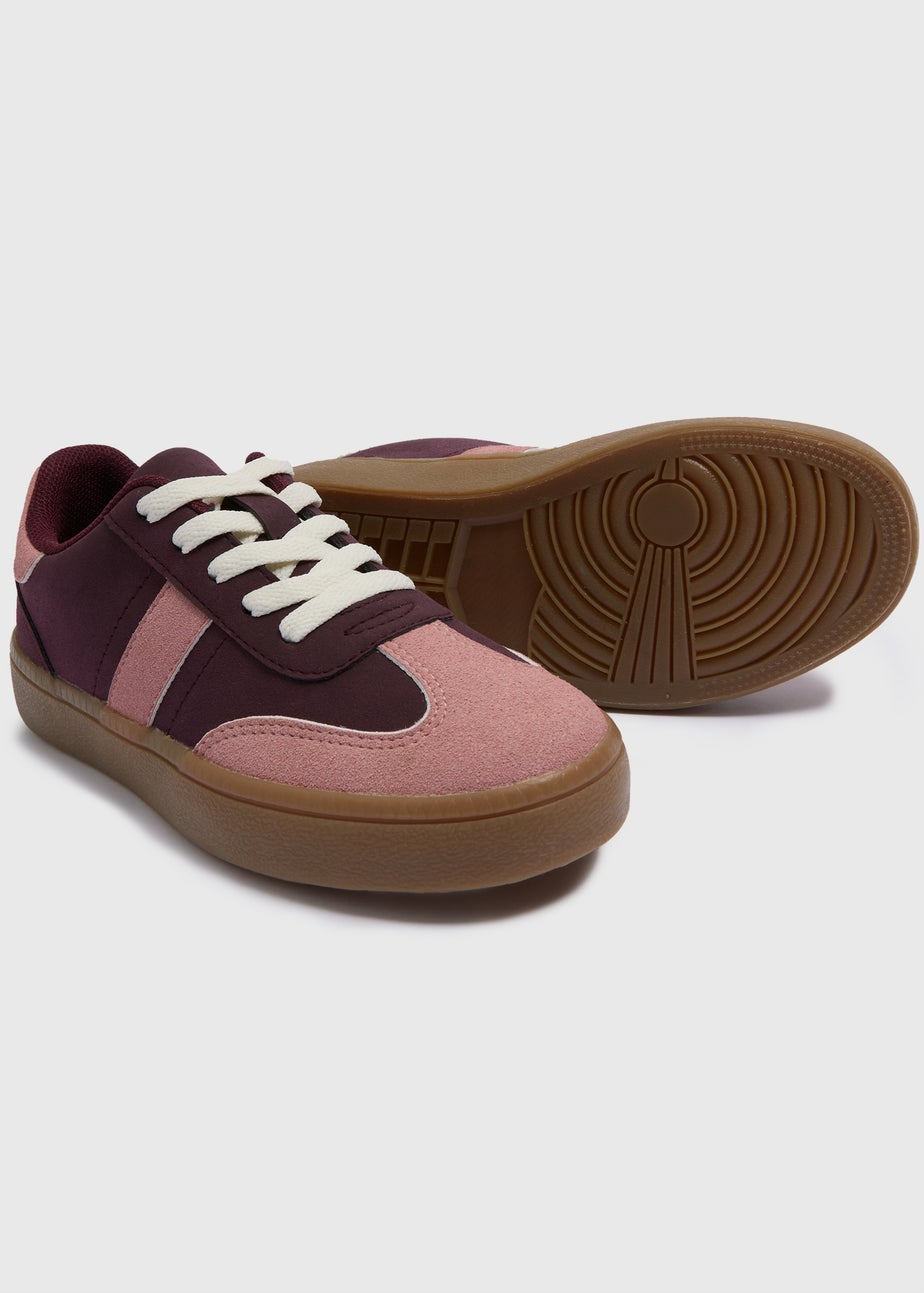 Girls Burgundy Panel Trainer (Younger 10-Older 5)