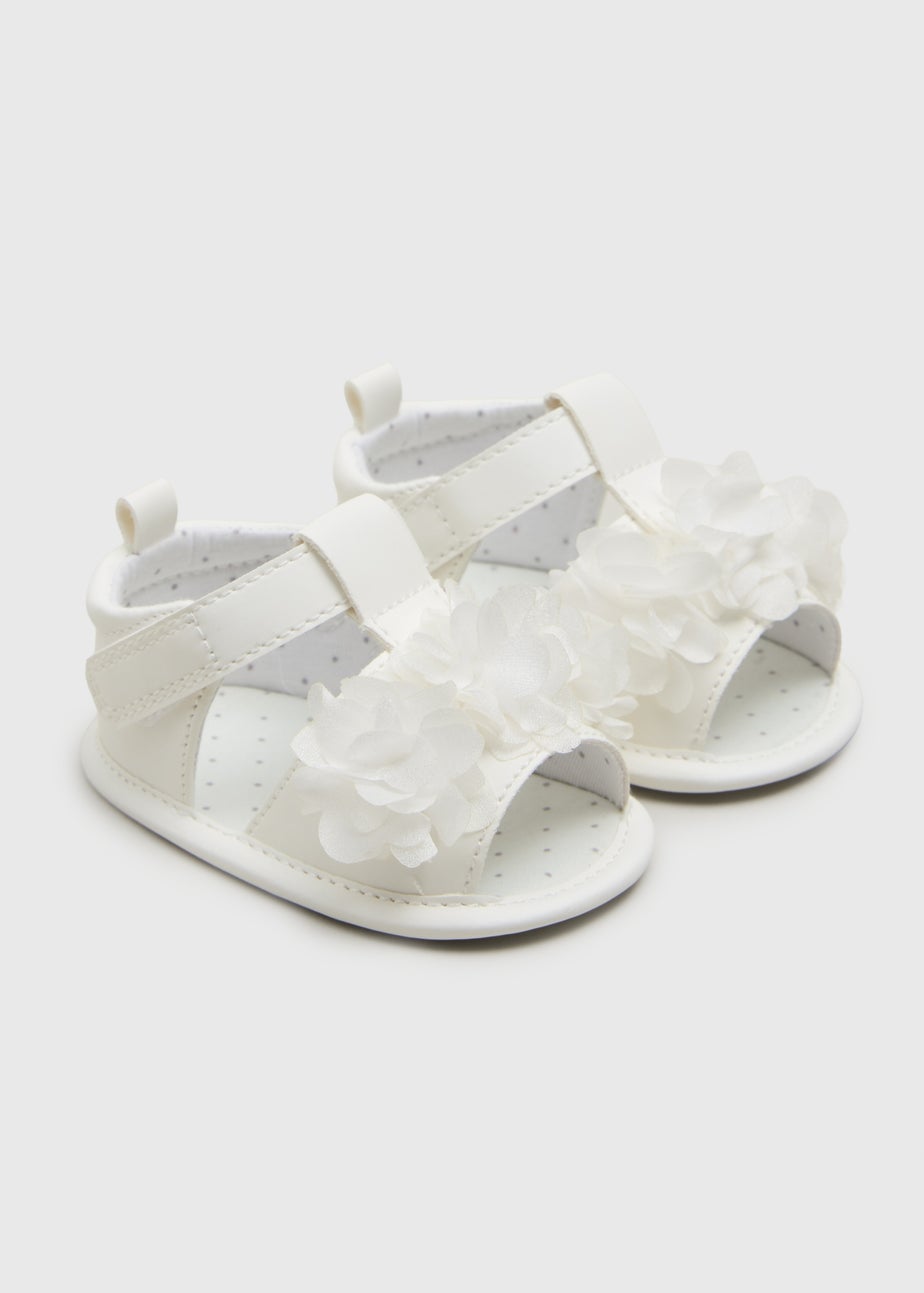 Baby White Flower Corsage Sandals (Newborn-18mths)