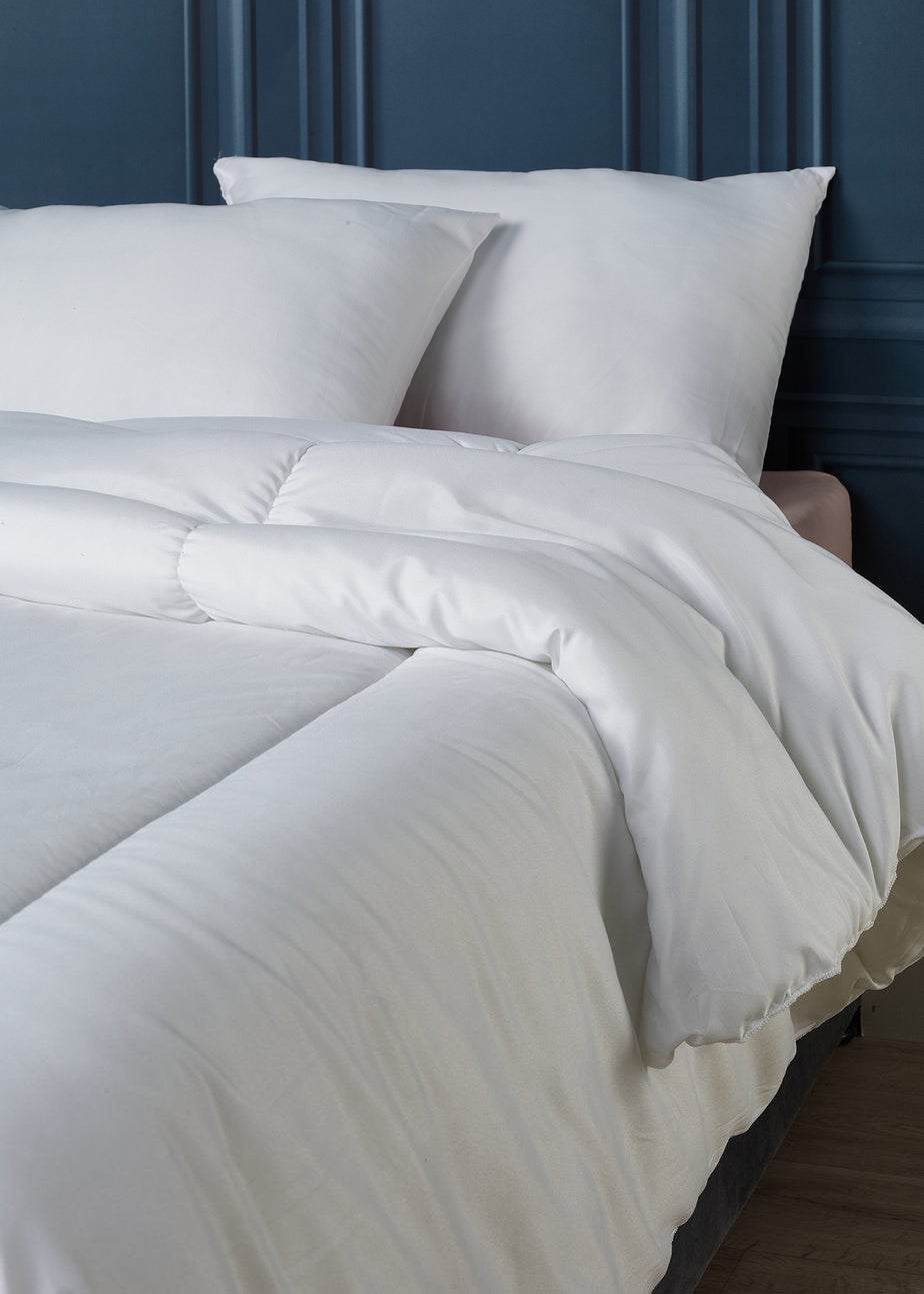 Downland Soft Touch White 13.5 Tog Duvet